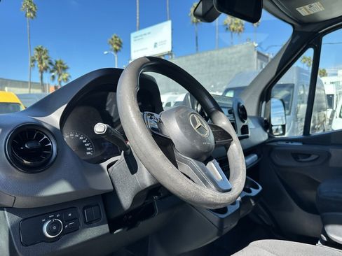 Used 2019 Mercedes-Benz Sprinter 170 image 10