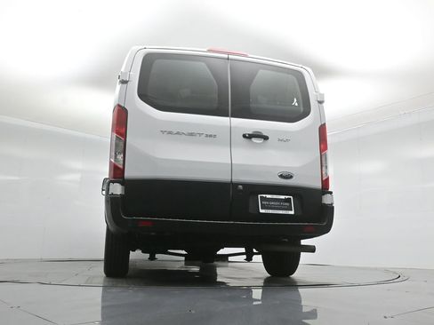 Certified 2022 Ford Transit 350 XLT RWD image 47