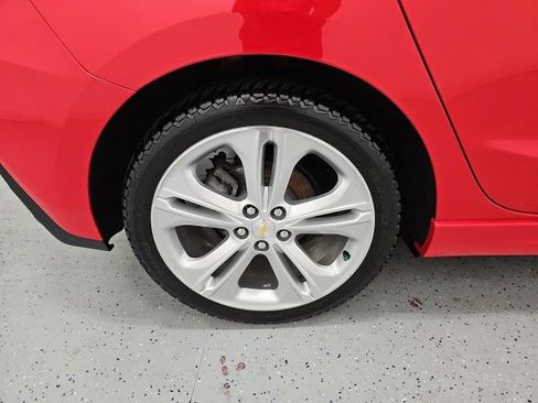 Used 2017 Chevrolet Cruze Premier FWD image 7