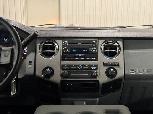 Used 2012 Ford F250 XLT w/ XLT Interior Pkg AWD/4WD image 20