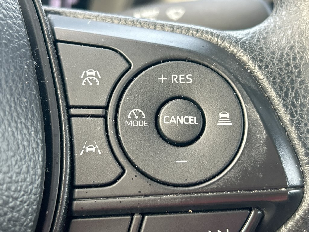 Used 2026 Toyota Corolla LE FWD image 17