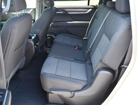 Used 2025 GMC Acadia Elevation AWD/4WD image 13