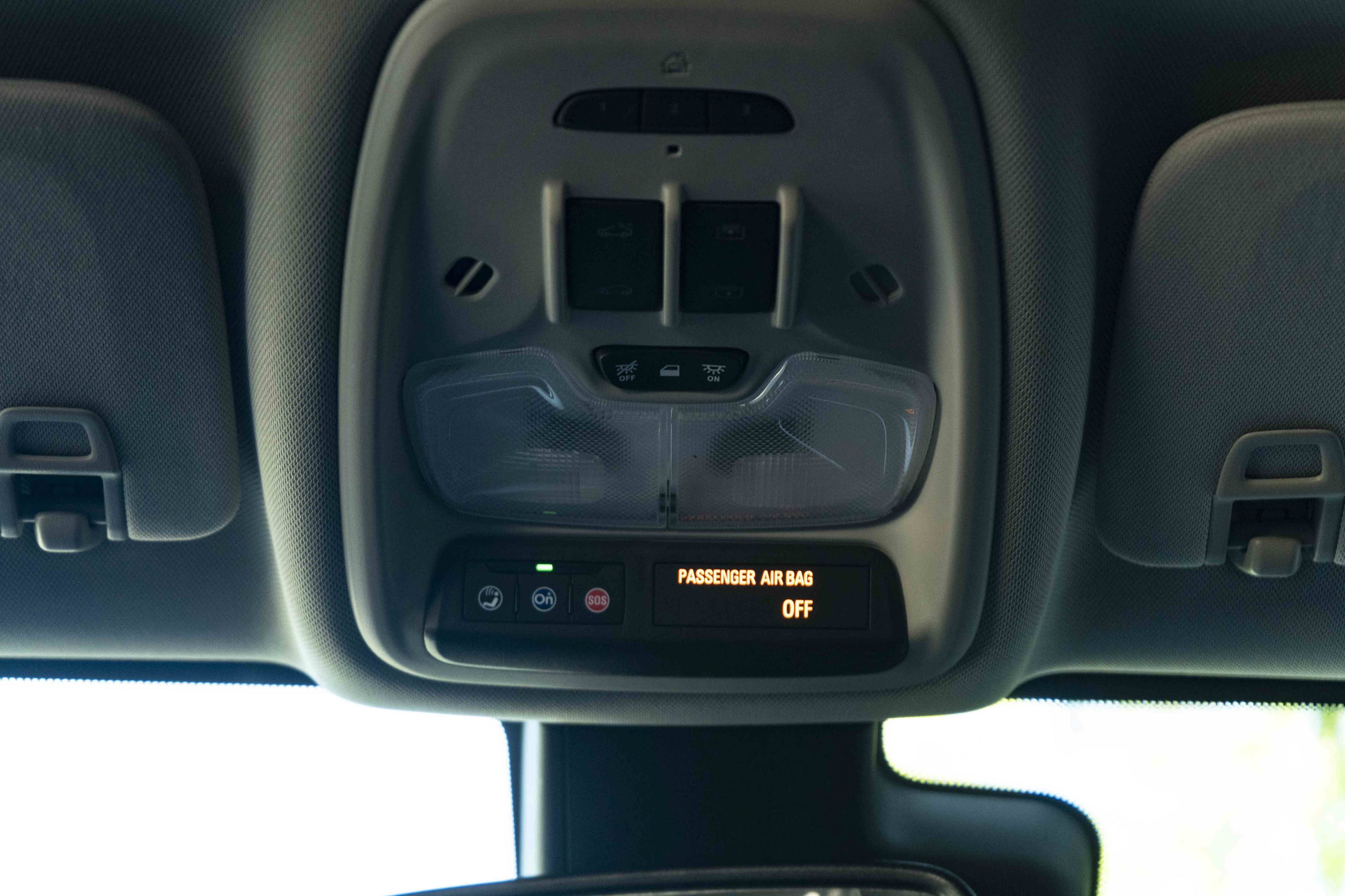 Used 2023 Buick Encore GX Essence w/ Experience Buick Package FWD image 35