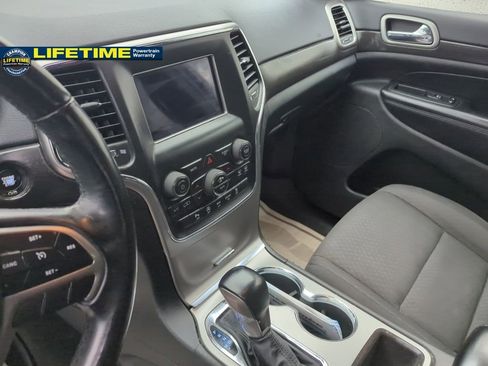 Used 2018 Jeep Grand Cherokee Laredo image 8