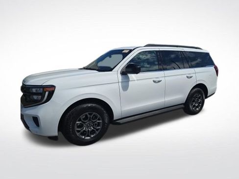 Used 2025 Ford Expedition Active RWD image 6