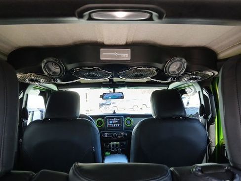 Used 2018 Jeep Wrangler Unlimited Sport S image 13