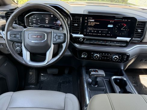 Used 2023 GMC Sierra 1500 SLT w/ SLT Premium Package AWD/4WD image 27