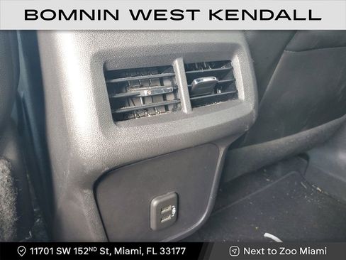 Used 2024 Chevrolet Equinox RS image 17