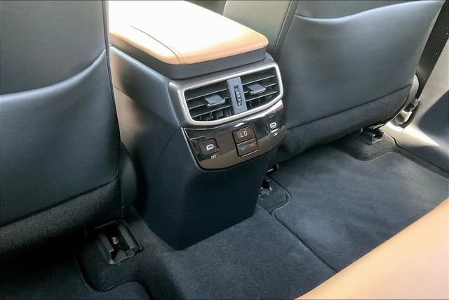 Used 2024 Lexus RX 350 Premium w/ Accessory Package (Z1) AWD/4WD image 10