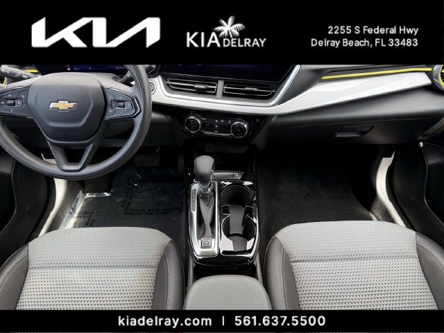 Used 2024 Chevrolet Trax LT FWD image 13