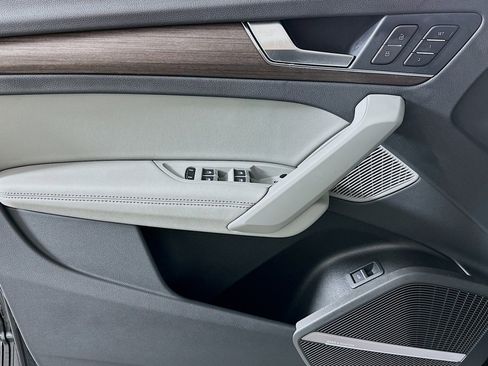 Used 2022 Audi Q5 2.0T Premium Plus w/ Premium Plus Package image 21