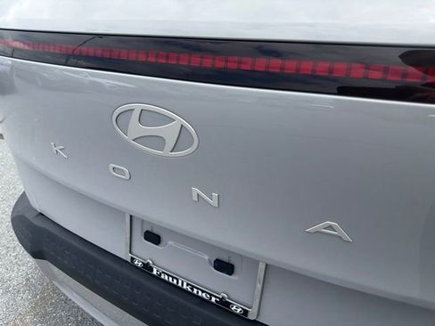 Used 2024 Hyundai Kona SEL FWD image 6