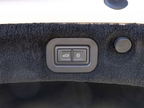 Used 2024 Bentley Continental GT image 58