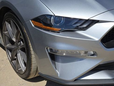 Used 2021 Ford Mustang GT RWD image 4