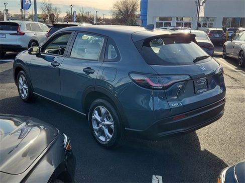 Used 2023 Honda HR-V LX image 4
