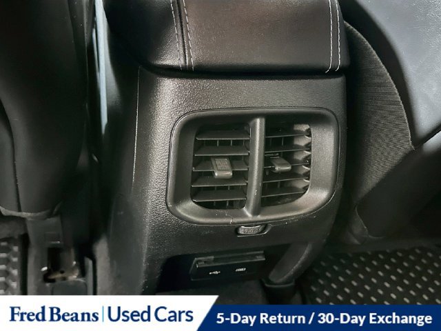 Used 2020 Jeep Cherokee Latitude Plus w/ Cold Weather Group AWD/4WD image 31