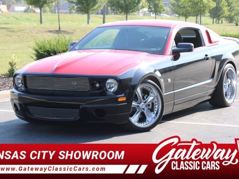 Used 2006 Ford Mustang GT RWD image 1
