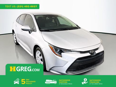 Used 2024 Toyota Corolla LE FWD image 1