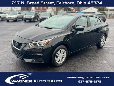 Used 2021 Nissan Versa S image 3