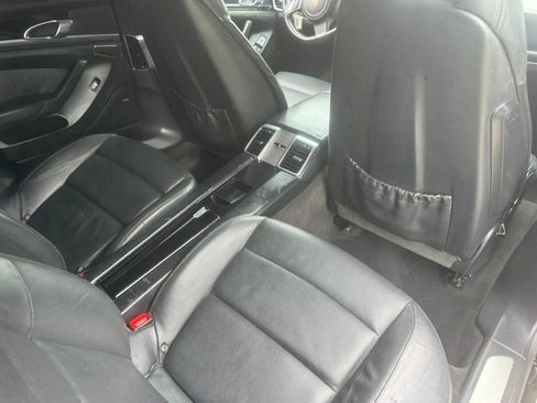 Used 2010 Porsche Panamera S RWD image 26