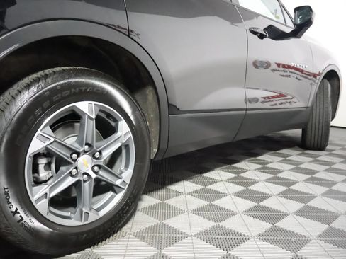 Used 2026 Chevrolet Blazer LT FWD image 12
