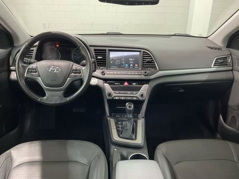 Used 2017 Hyundai Elantra Limited w/ Limited Tech Package 04 image 7