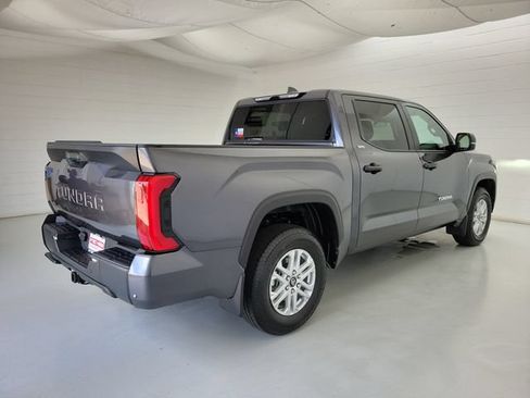 Used 2026 Toyota Tundra SR5 w/ SR5 Convenience Package RWD image 5