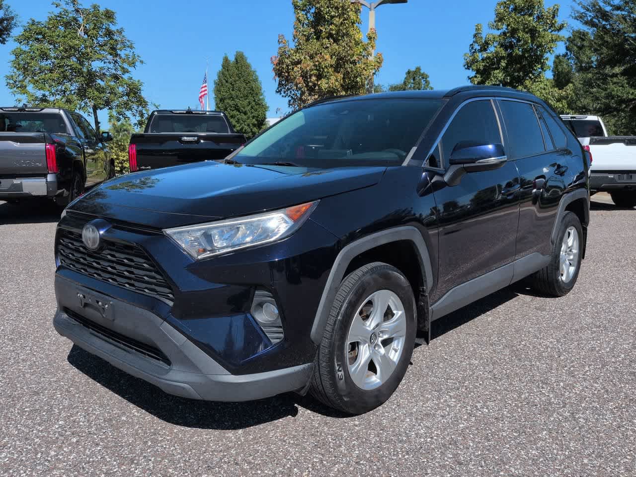Certified 2019 Toyota RAV4 XLE w/ Convenience Package AWD/4WD image 2