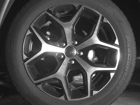 Used 2025 Jeep Compass Limited image 14