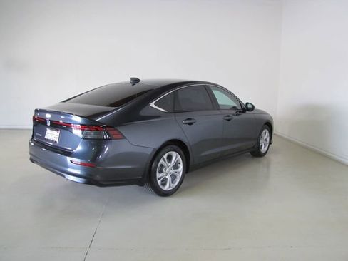 Certified 2023 Honda Accord LX image 24