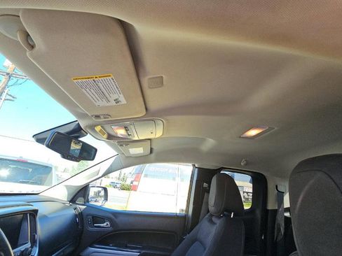 Used 2022 Chevrolet Colorado LT w/ LT Convenience Package image 13