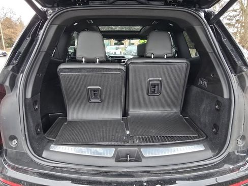 Used 2024 Cadillac XT6 Premium Luxury w/ LPO, Floor Liner Package image 17