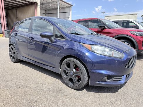 Used 2016 Ford Fiesta ST FWD image 2
