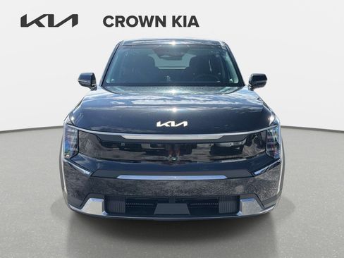 New 2026 Kia EV9 Light RWD image 2
