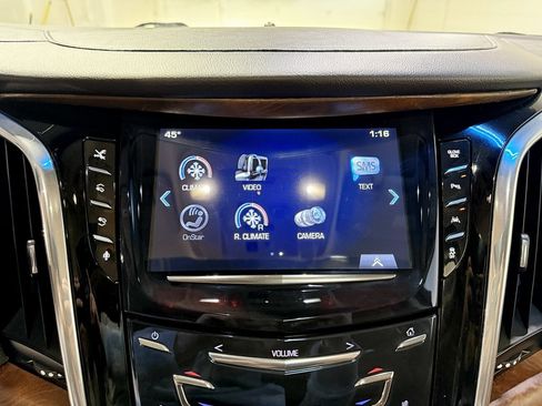 Used 2016 Cadillac Escalade ESV Premium image 19