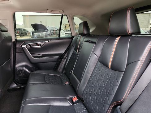 Used 2019 Toyota RAV4 Adventure image 10