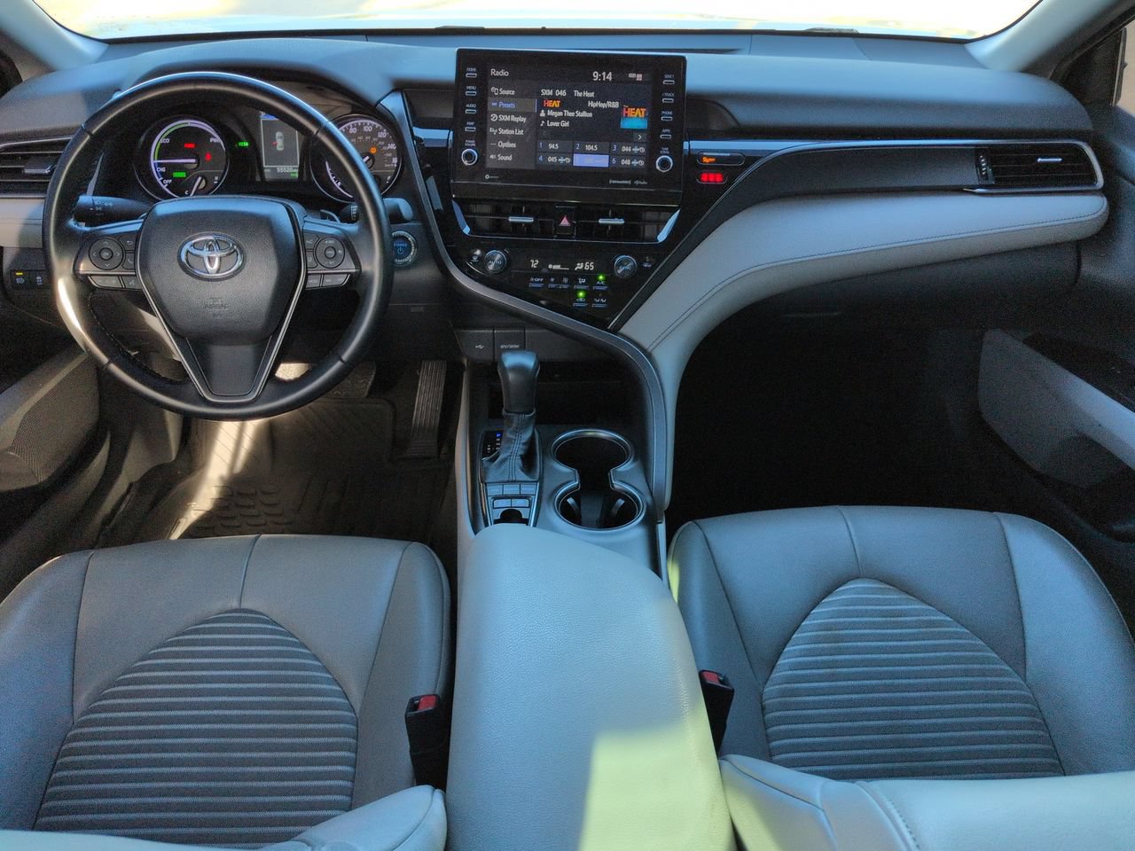 Used 2024 Toyota Camry SE w/ Audio Upgrade Package FWD image 14
