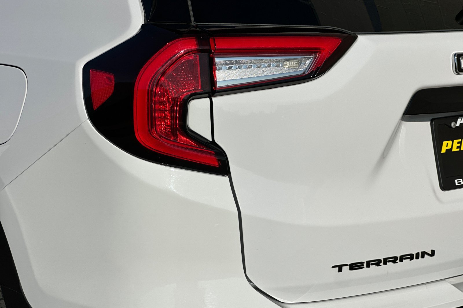 Used 2024 GMC Terrain SLT w/ Elevation Edition FWD image 37