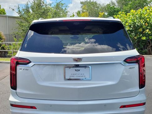 Certified 2024 Cadillac XT6 Premium Luxury w/ Platinum Package FWD image 13
