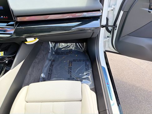 New 2027 BMW 530i RWD image 17