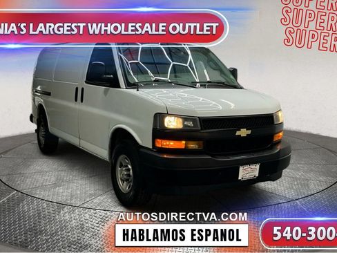 Used 2020 Chevrolet Express 3500 w/ Driver Convenience Package image 2