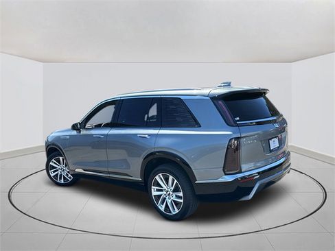 New 2026 Cadillac Vistiq Luxury image 3
