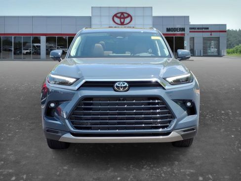 New 2026 Toyota Grand Highlander AWD image 2
