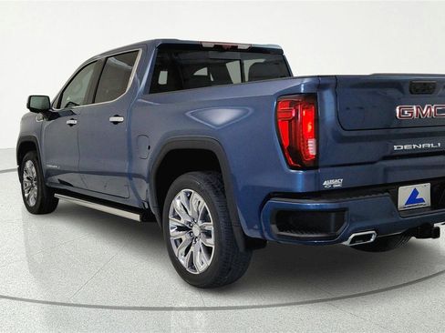 New 2026 GMC Sierra 1500 Denali w/ Denali Reserve Package AWD/4WD image 3