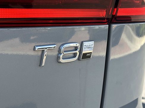 New 2026 Volvo XC60 T8 Plus w/ Climate Package image 22
