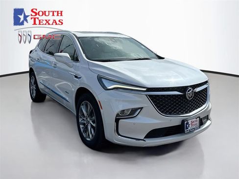 Used 2024 Buick Enclave Avenir FWD image 1