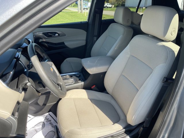 Used 2023 Chevrolet Traverse LS w/ Safety Package FWD image 11