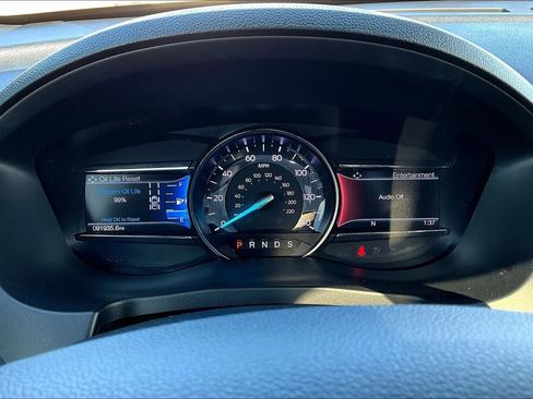 Used 2019 Ford Explorer Limited w/ Ford Safe & Smart Package image 26