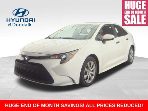 Used 2022 Toyota Corolla LE image 1
