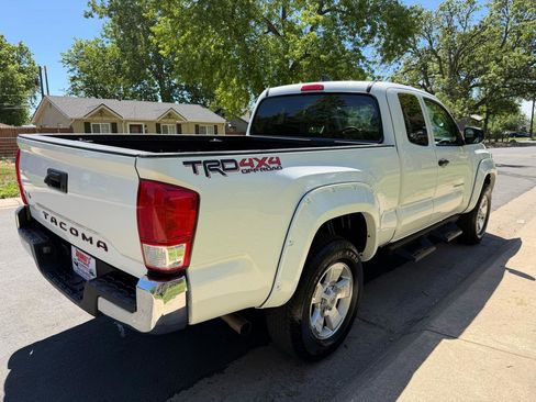 Used 2023 Toyota Tacoma SR AWD/4WD image 5